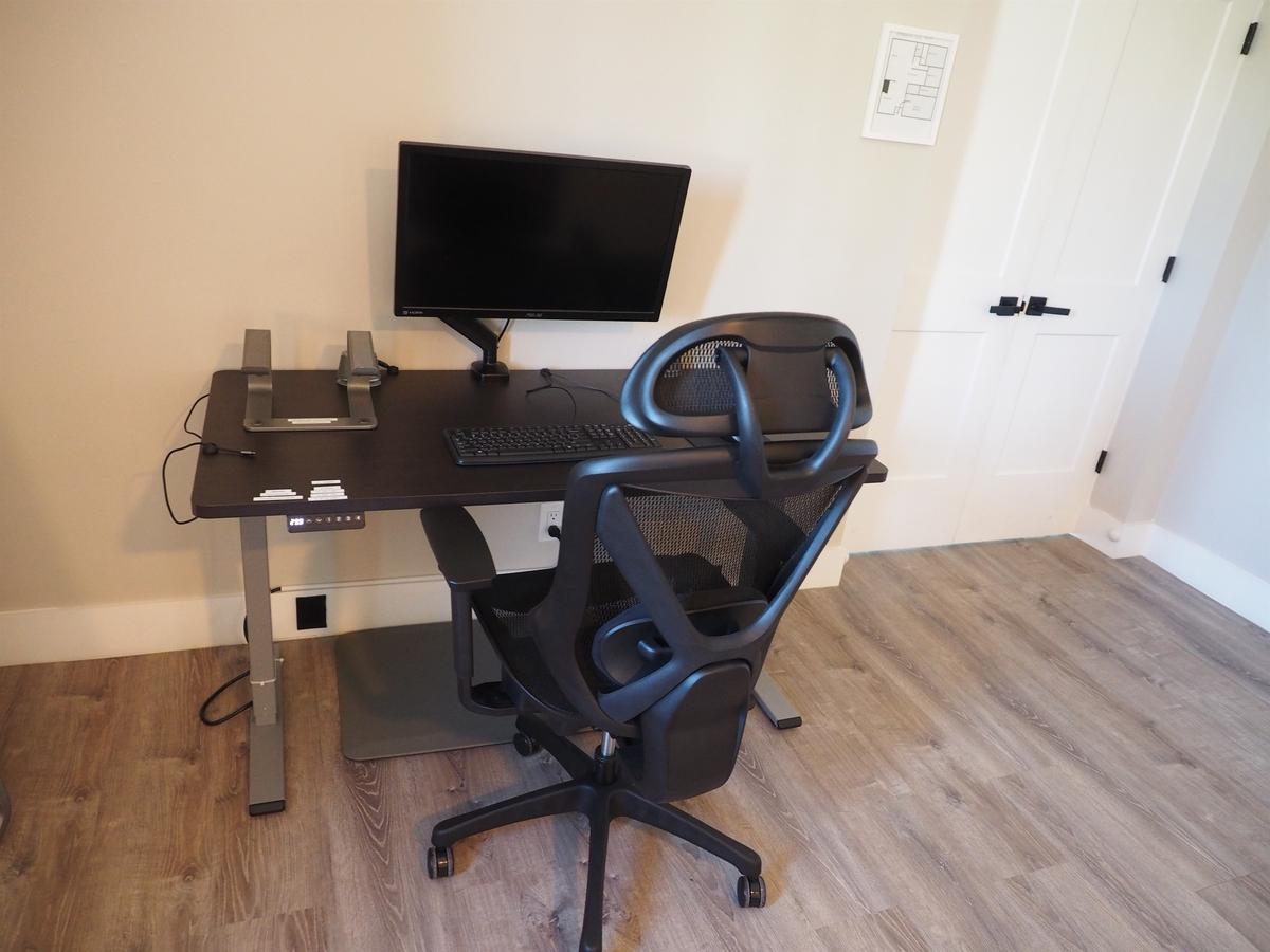 The Stand up desk also has an ergonomic chair for when you want to sit.